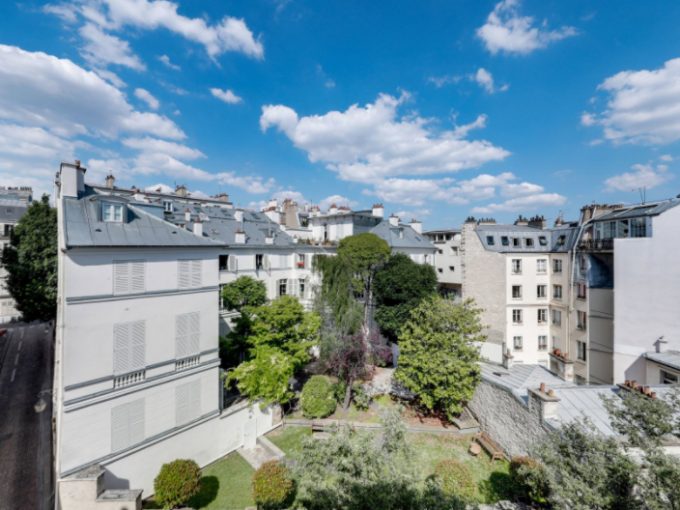 PARIS IX / RUE DES MARTYRS